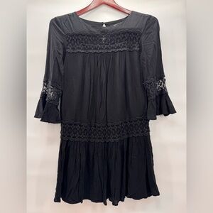 100% Viscose A-line Crochet Lace Bell Sleeve Boho Beach Babydoll Black Dress